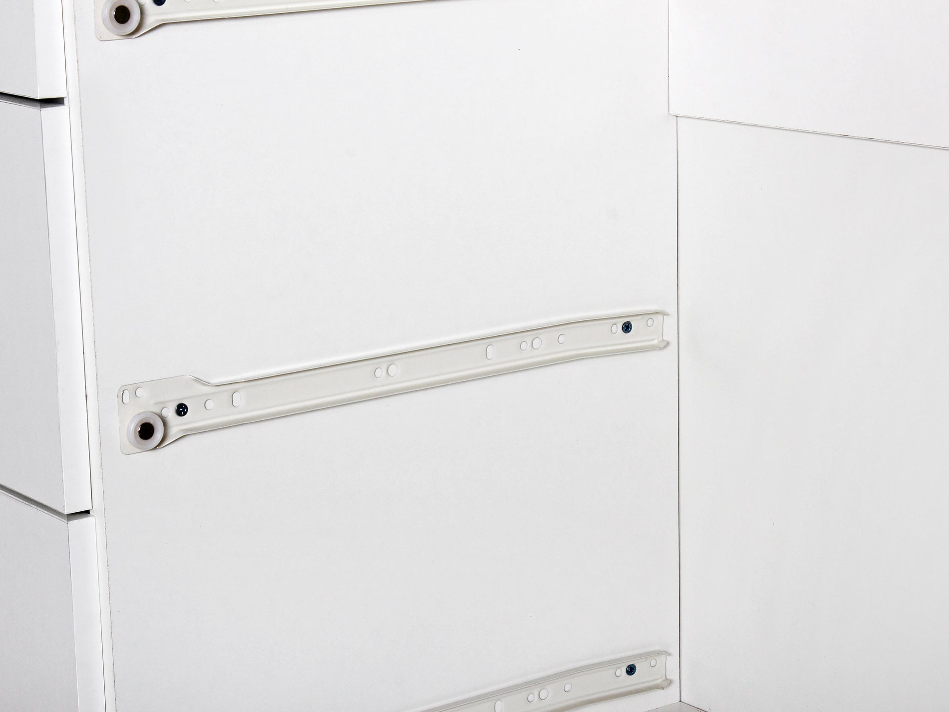 Bram Low Boy 8 Drawer Chest Dresser - White